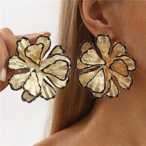 Large Gold Floral Statement Stud Earrings |Vintage-Inspired 7cm Oversized Flower